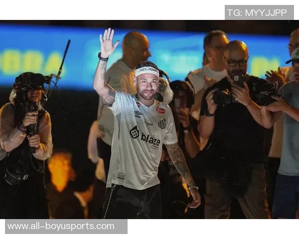 桑托斯主席坚信内马尔会留队全力备战世界杯 桑托斯主席坚信内马尔会留队全力备战世界杯