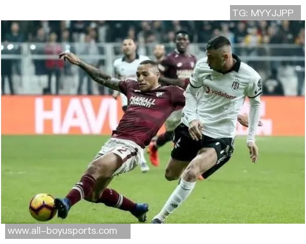 科沃德闪耀12分钟贡献16分8板可惜受伤费尔斯21分奎因表现出色助球队取胜