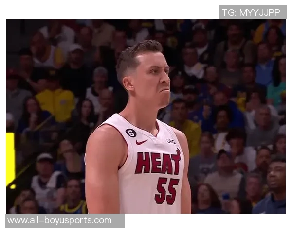 文班雅马在单场比赛中创下马刺队史第四高的30分10板记录大卫罗宾逊仍保持最多记录