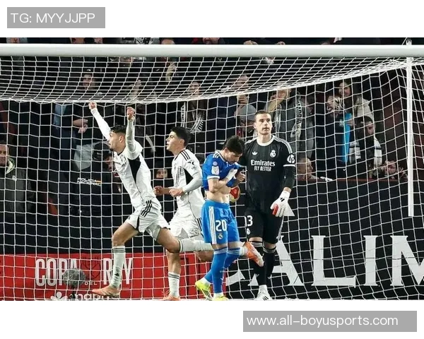 旧将批评皇马被阿尔瓦塞特淘汰是彻底失败管理如同闹剧