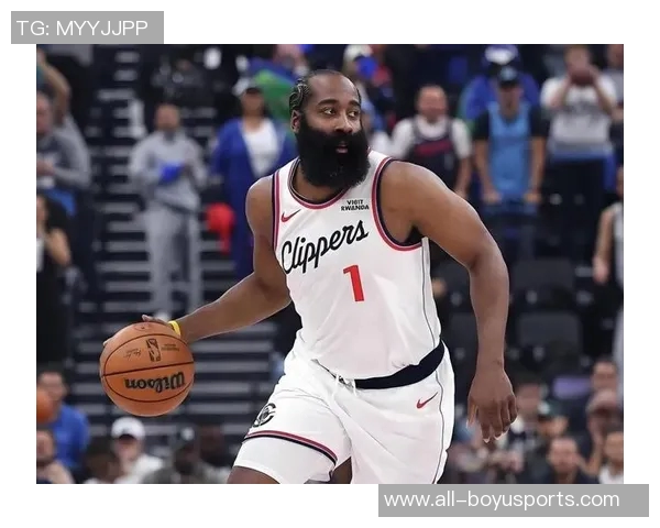 名记透露哈登暂无离队意向快船计划引入强力搭档助力登卡组合